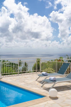 Sweet Villa, piscine, vue panoramique sur la mer, proche plage, Sainte Luce